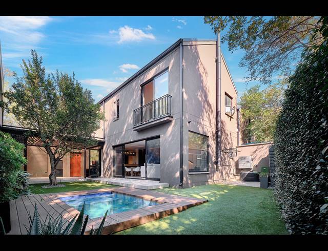 3 BEDROOM TOWNHOUSE FOR SALE IN HYDE PARK